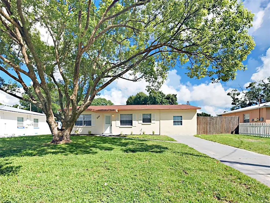 8004 Thames Place Tampa FL 33610
