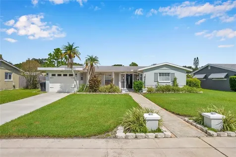 5865 30th Avenue N St Petersburg FL 33710