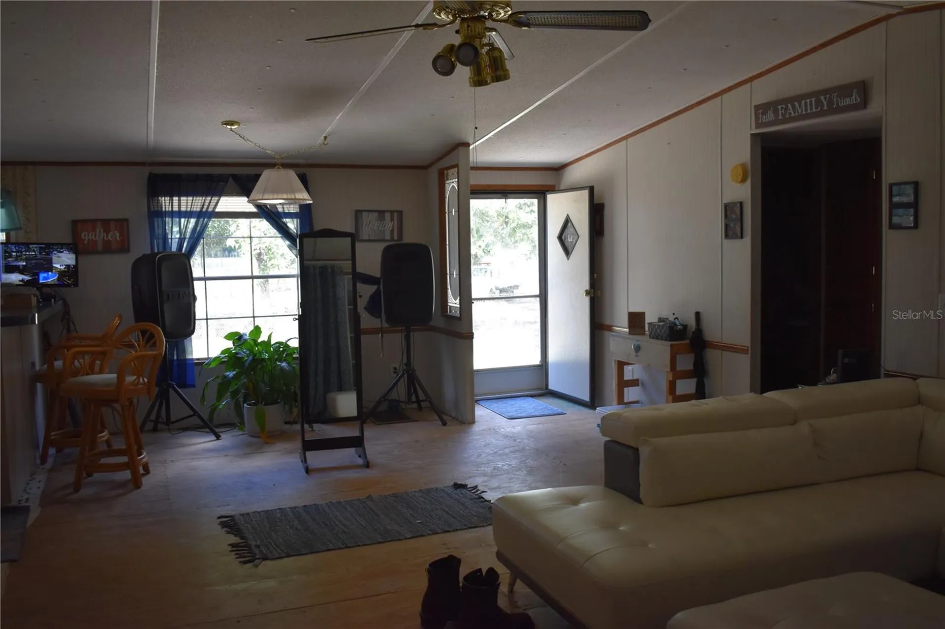 15551 N Us Highway 301 Citra FL 32113