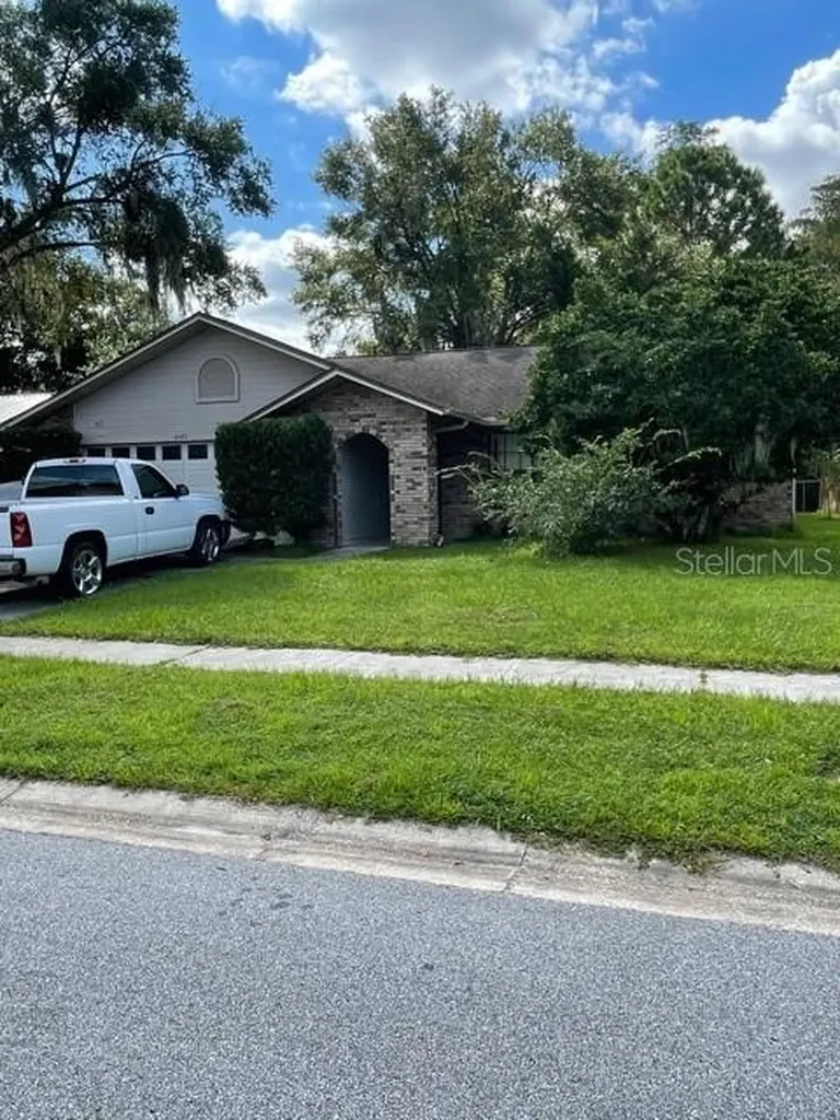 10082 Chesham Drive Orlando FL 32817