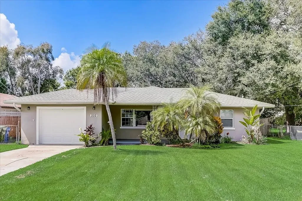 202 22nd Street Court NE Bradenton FL 34208