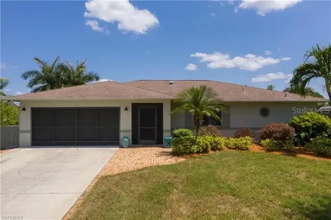 1033 Ione Drive Fort Myers FL 33919