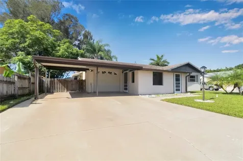 3658 Lakewood Drive Sarasota FL 34232