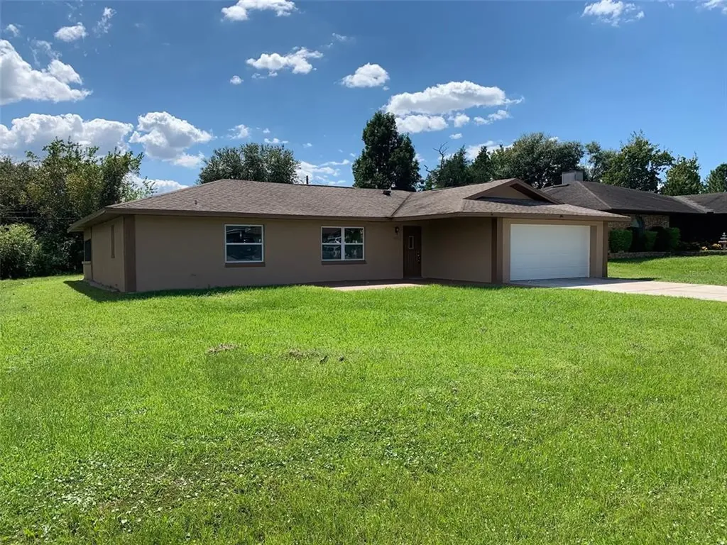 1655 Nantucket Street Deltona FL 32725