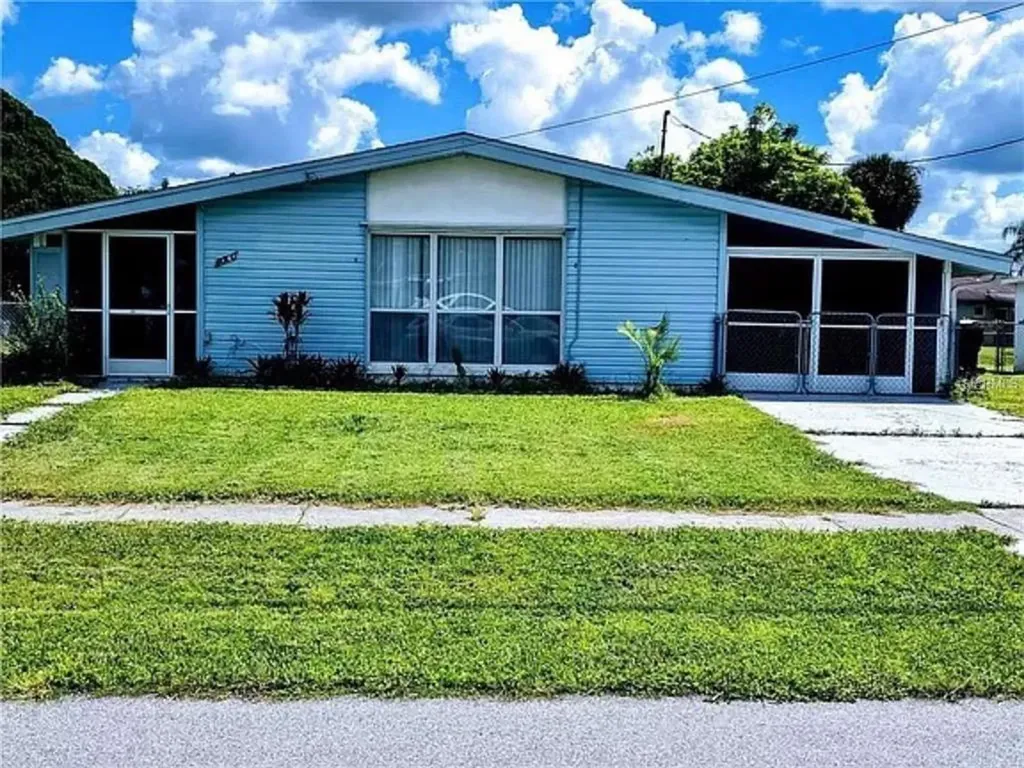 4040 Grobe Street North Port FL 34287