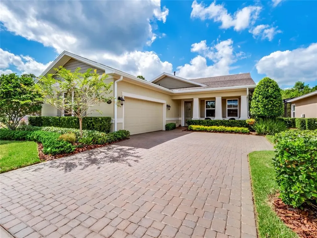 1640 Victoria Gardens Drive Deland FL 32724