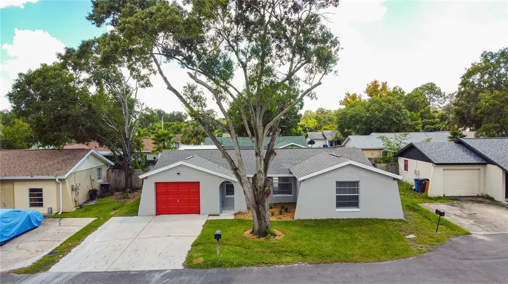 6705 Hidden Hills Court Tampa FL 33615