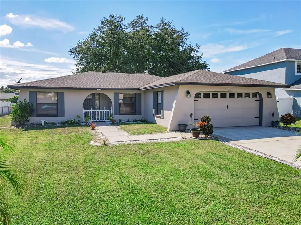 714 Tahiti Drive Kissimmee FL 34758