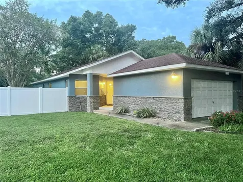 550 Glenoak Street N St Petersburg FL 33703