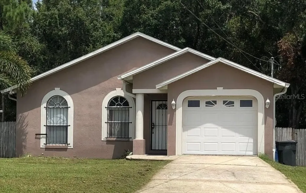 9807 Lella Avenue Tampa FL 33615