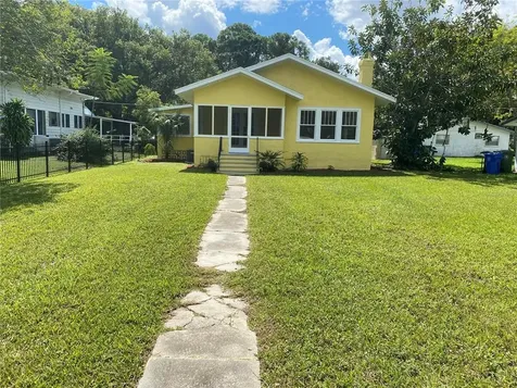 2324 2nd Avenue E Bradenton FL 34208