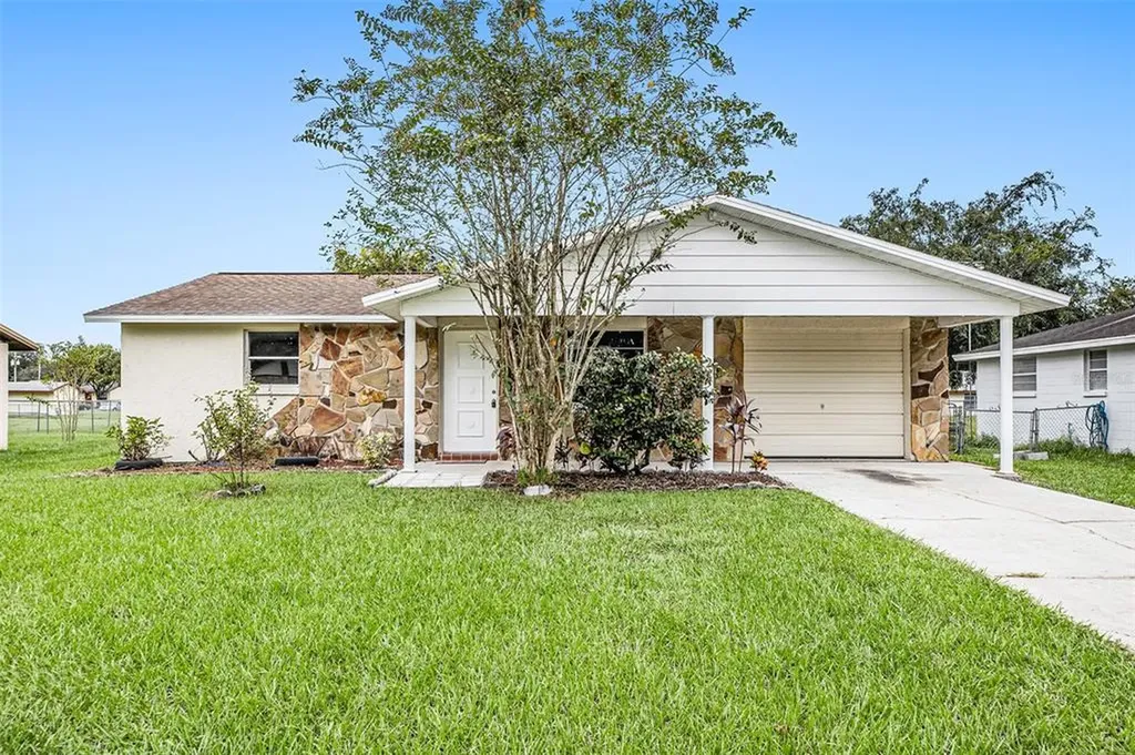 6033 20th Street Zephyrhills FL 33542
