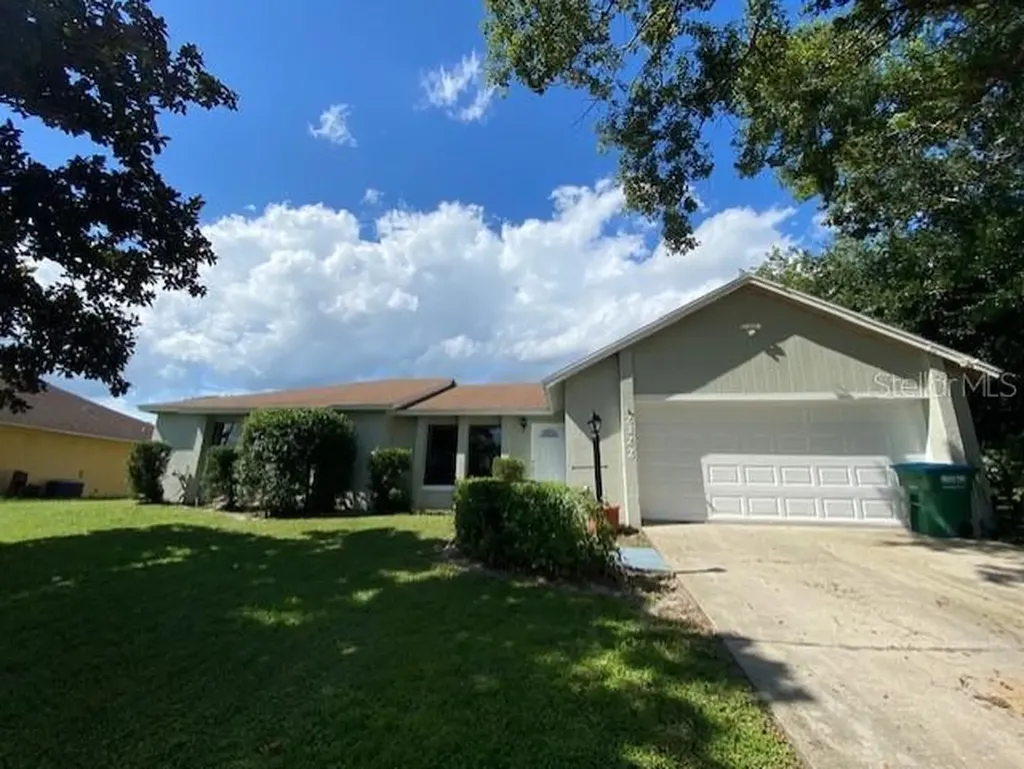 2322 Greenbrier Street Deltona FL 32738