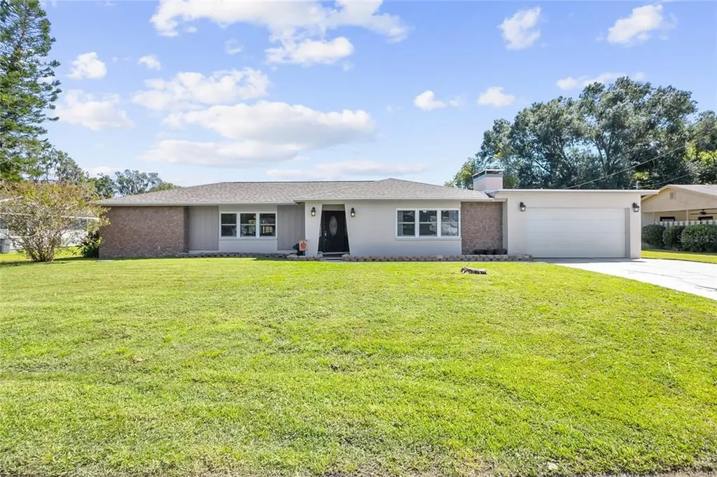 3238 Lake Saxon Drive Land O Lakes FL 34639