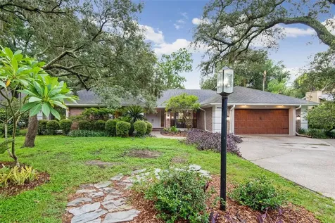 10435 Oakbrook Drive Tampa FL 33618