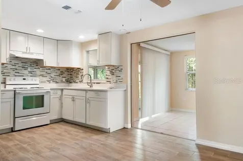 4526 Flora Avenue Holiday FL 34690
