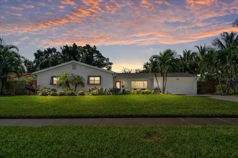 1246 Eden Isle Boulevard NE St Petersburg FL 33704