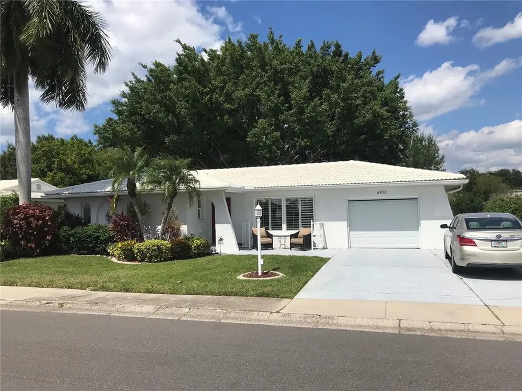4103 Chinaberry Road Bradenton FL 34208