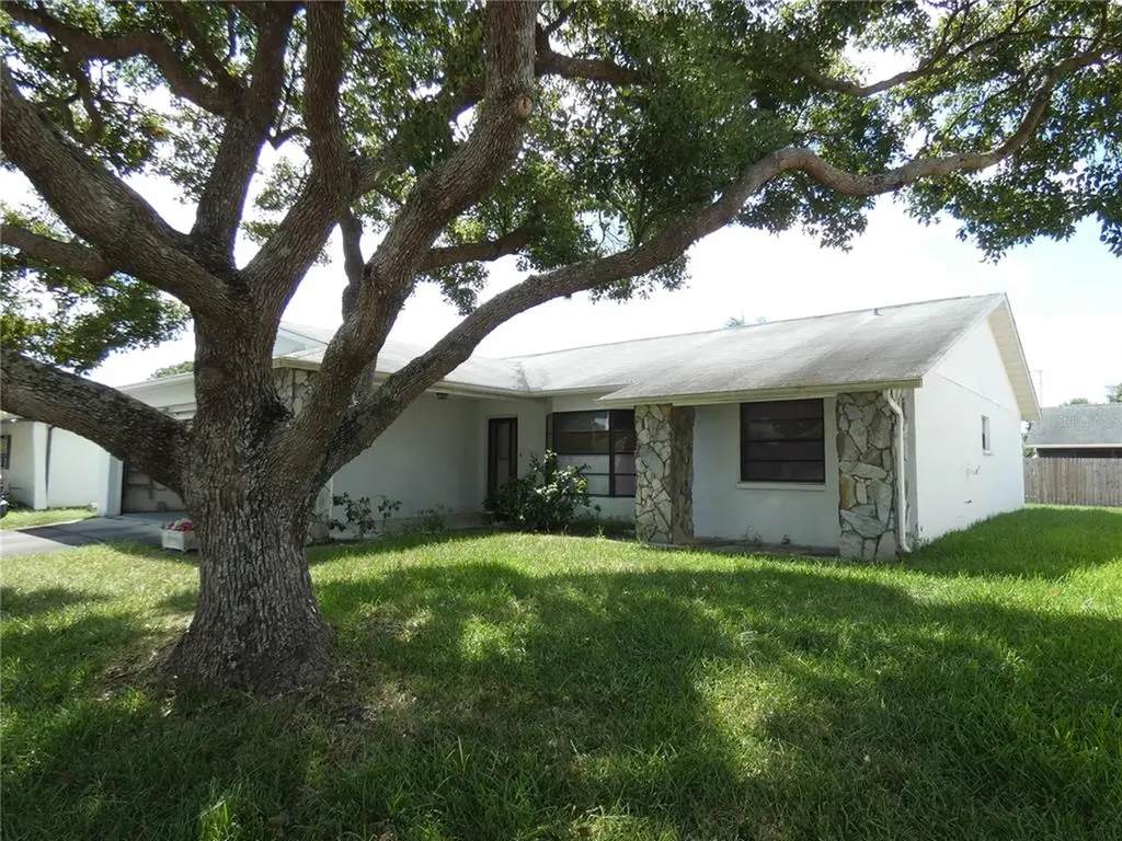 8819 Martinique Lane Port Richey FL 34668