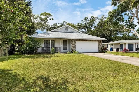 4528 60th Street Court W Bradenton FL 34210