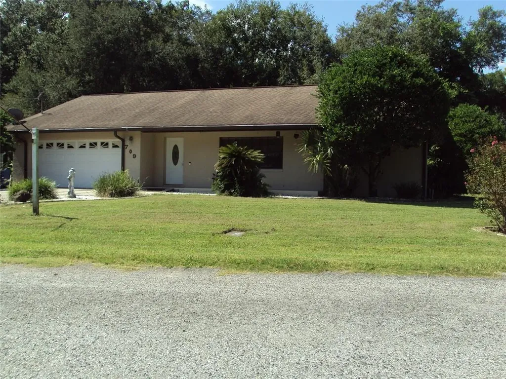 709 Bay Drive Plant City FL 33563