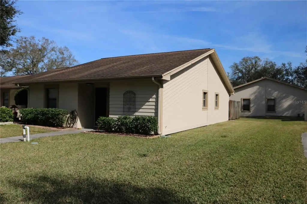 1910 Cedar Run Court Plant City FL 33563