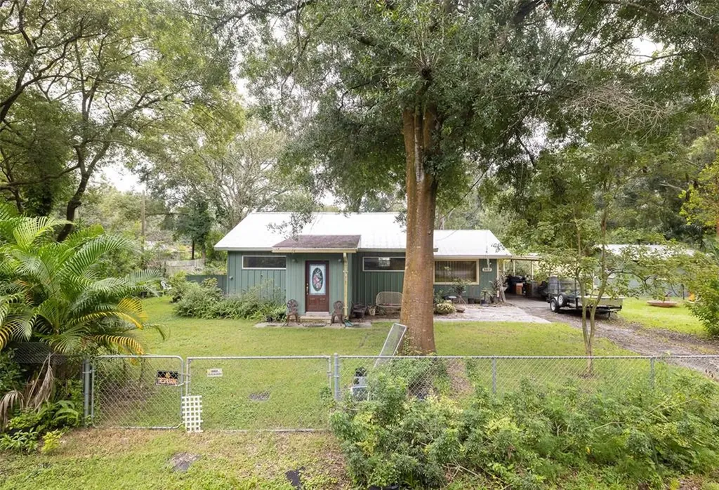 3017 Spillers Avenue Tampa FL 33619