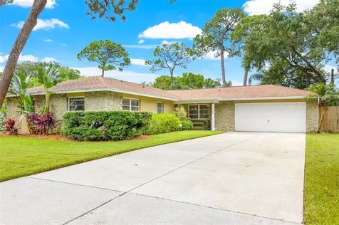 1290 87th Avenue N St Petersburg FL 33702