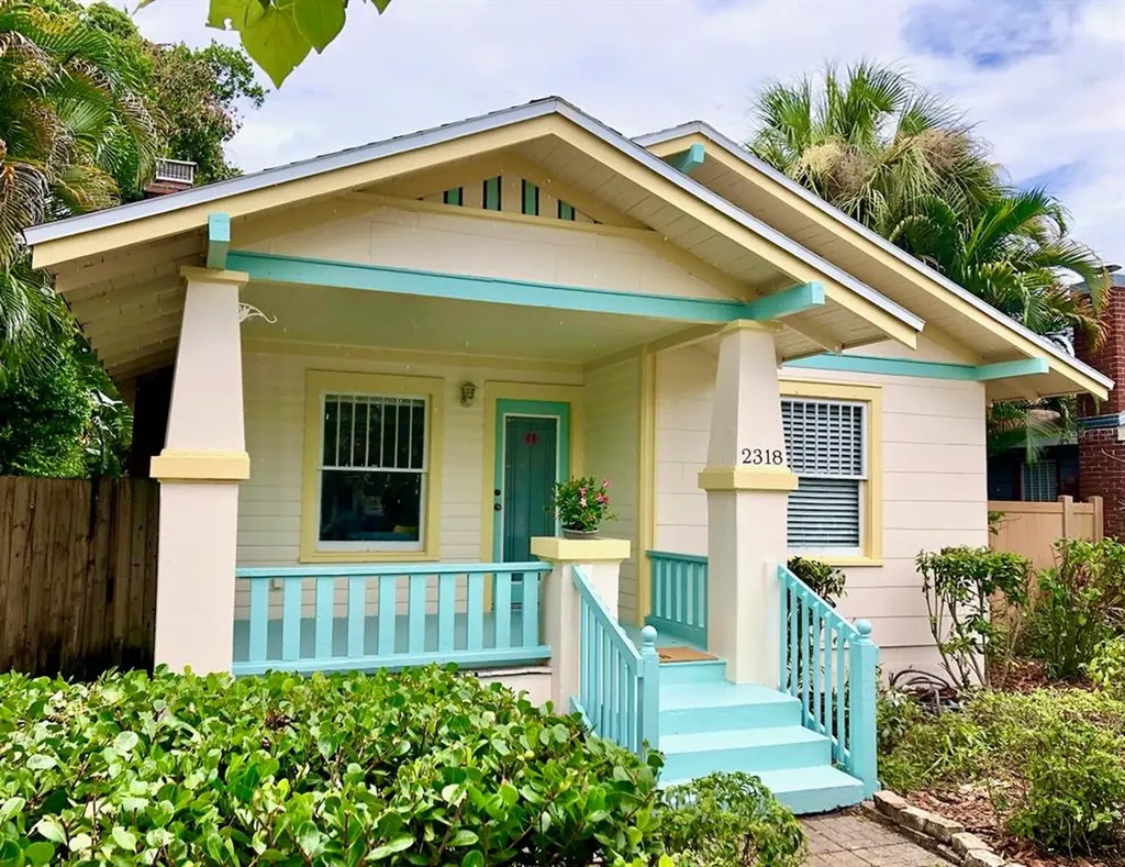 2318 Dartmouth Avenue N St Petersburg FL 33713