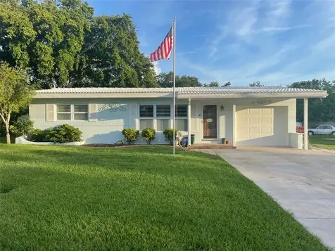 902 Bay Breeze Terrace Largo FL 33770