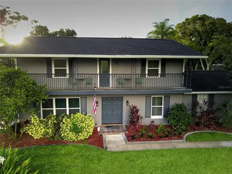1810 Oakdale Lane N Clearwater FL 33764