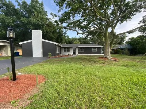 1330 Stately Oaks Drive NW Winter Haven FL 33881