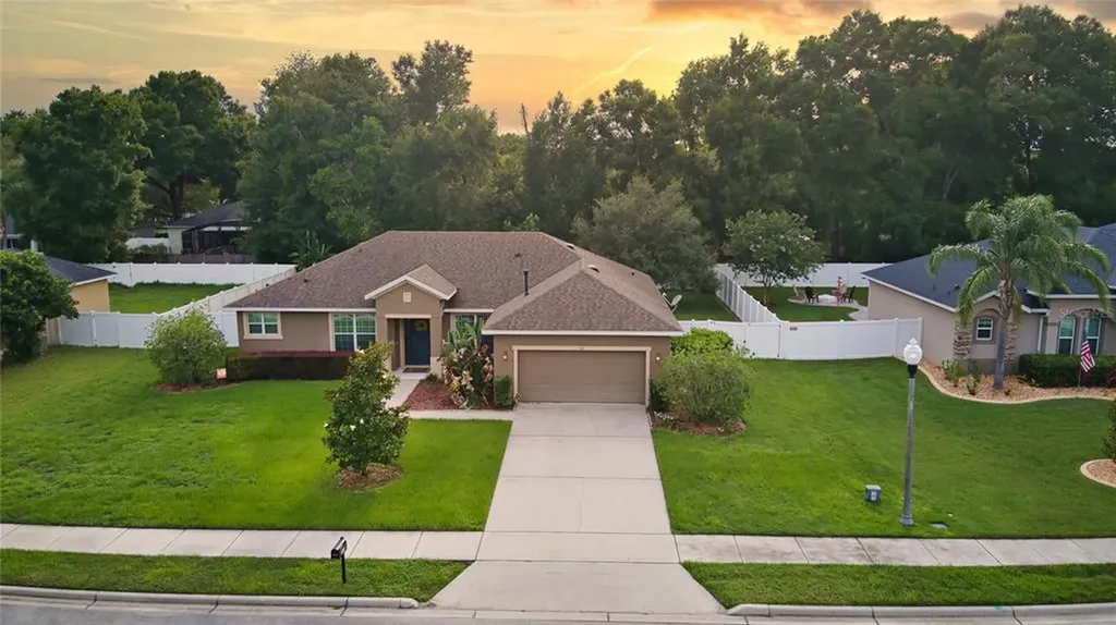512 Brittle Fern Avenue Deland FL 32720