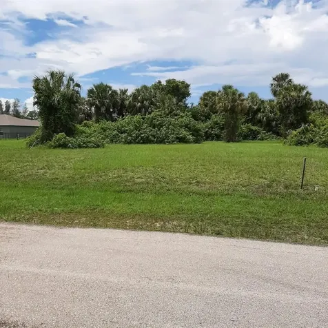 1338 NE 33rd Terrace Cape Coral FL 33909