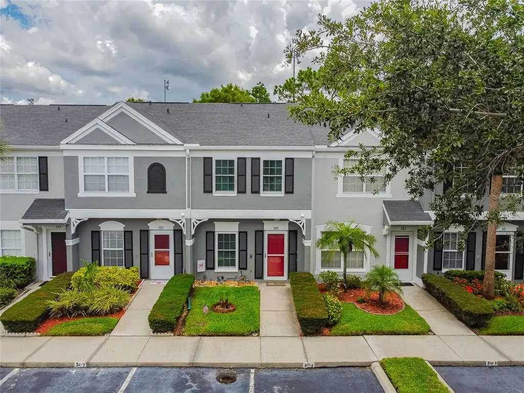 305 Countryside Key Boulevard Oldsmar FL 34677