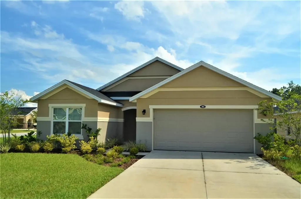 301 Grande Lake Drive Daytona Beach FL 32124