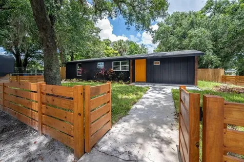 906 E Osborne Avenue Tampa FL 33603