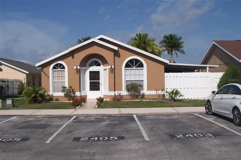 2403 Harbor Town Drive Kissimmee FL 34744