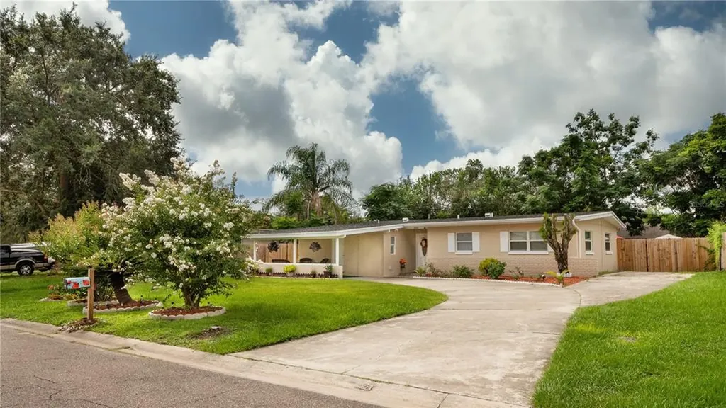 5948 Forest Grove Boulevard Orlando FL 32808
