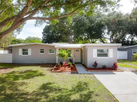 1916 71st Avenue N St Petersburg FL 33702