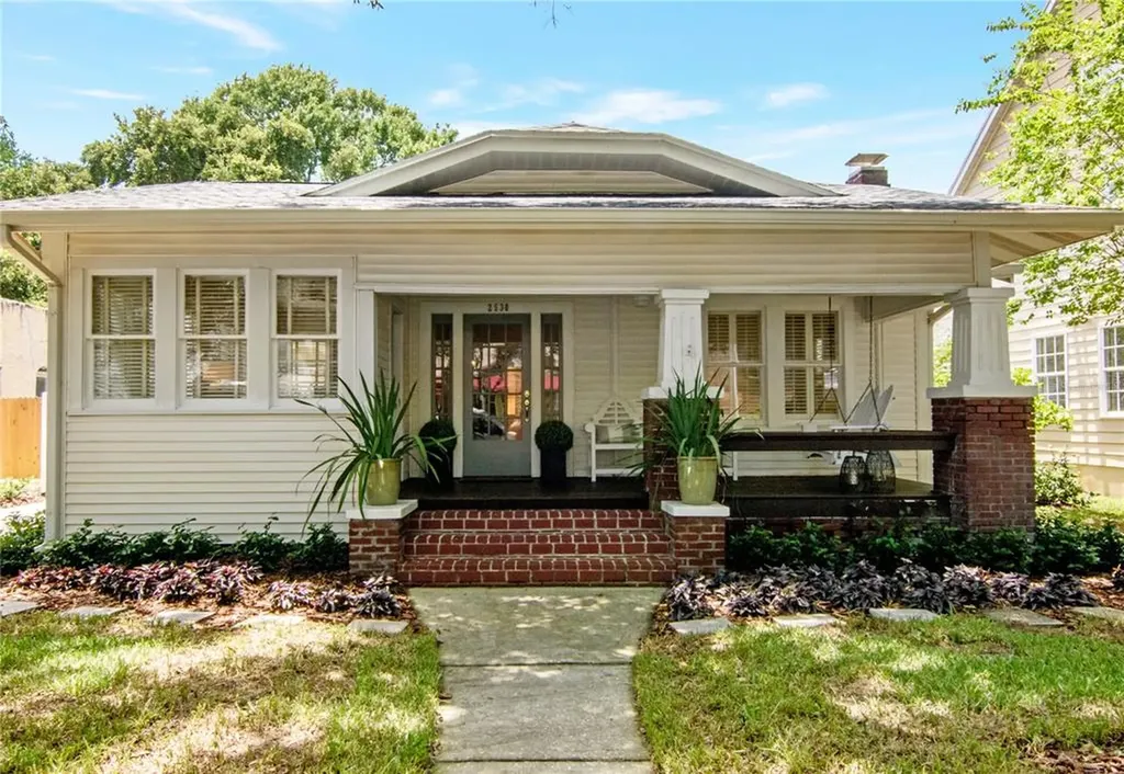 2530 W Watrous Avenue Tampa FL 33629