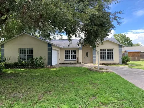 1405 Ernest Street Kissimmee FL 34741