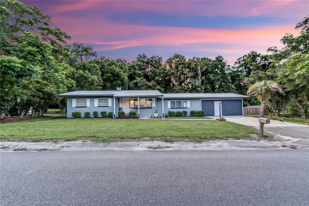 1145 Shady Oak Lane Deland FL 32720