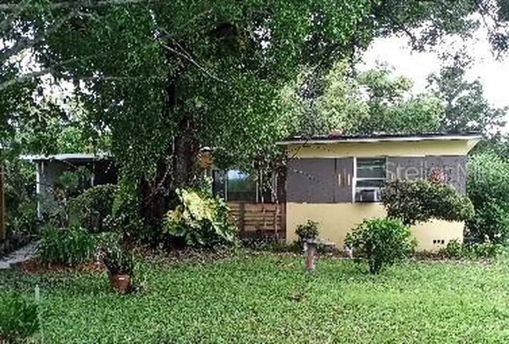 2320 43rd Avenue N St Petersburg FL 33714