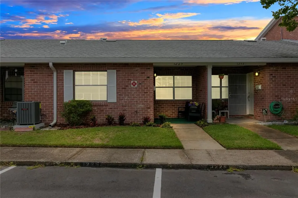 1225 Americana Place Orlando FL 32807