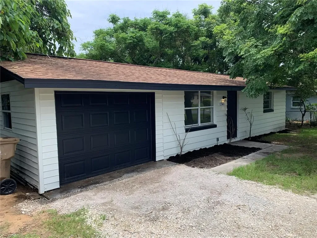 12541 Lona Street Tavares FL 32778