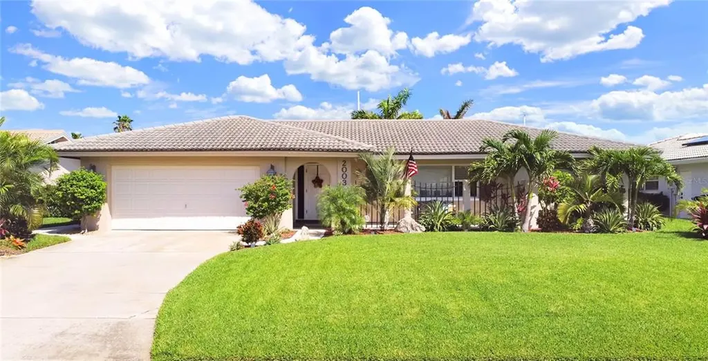 2003 Michigan Avenue NE St Petersburg FL 33703