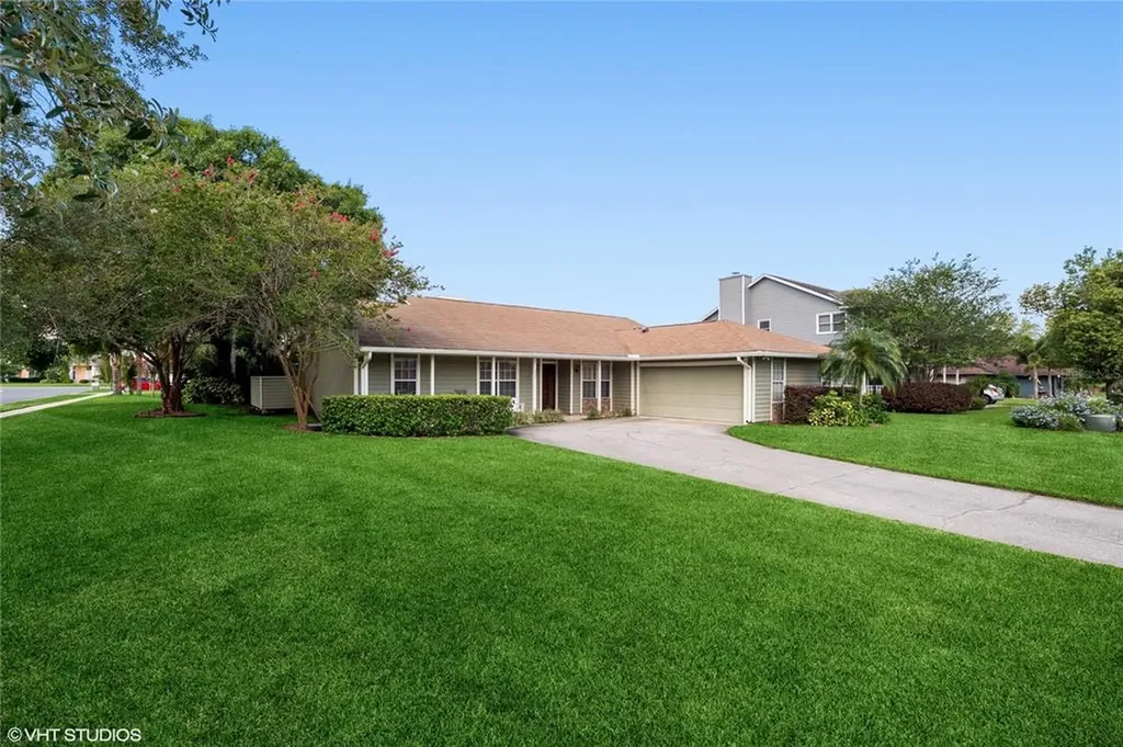 628 S Deerwood Avenue Orlando FL 32825