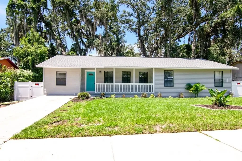 1612 E North Bay Street Tampa FL 33610