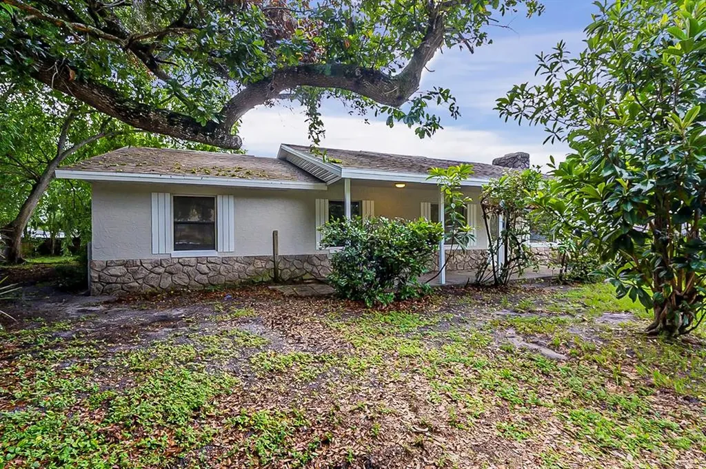 1002 Wildwood Boulevard Edgewater FL 32132